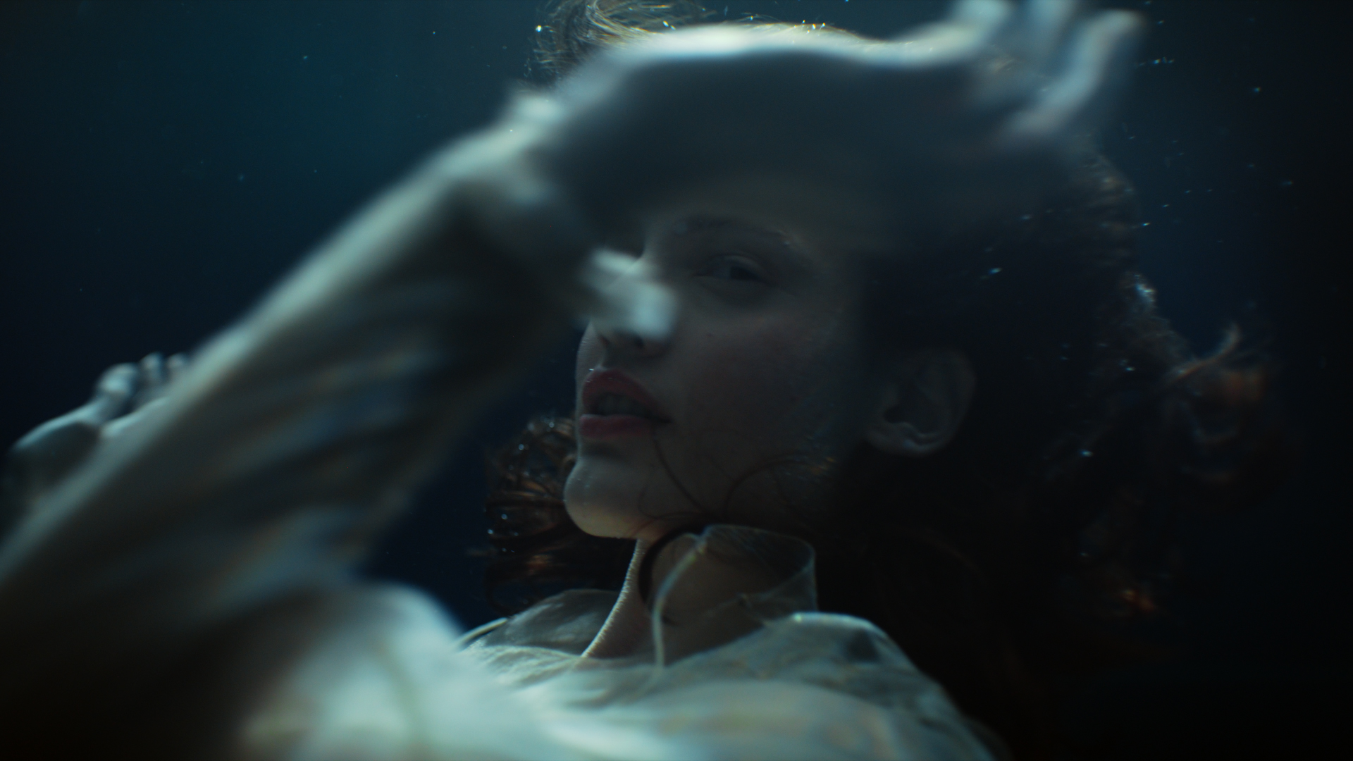 V1-0024_wickEpicBreath_source_0040_main_comp_v019-22-44-39-12